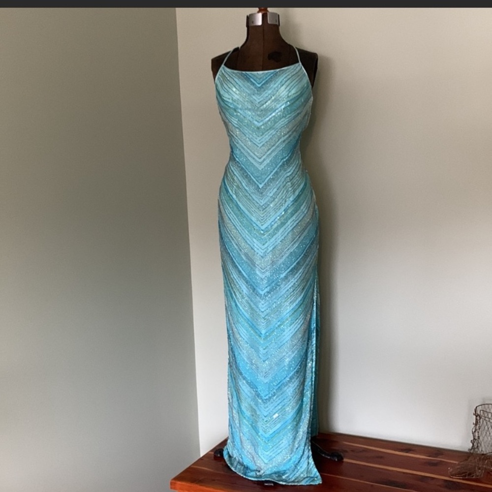 Heavily beaded prom formal gown Cache’ size 4 oceans of blues with extra beads